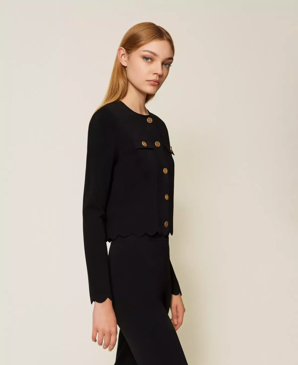 252TP320A_00006_02