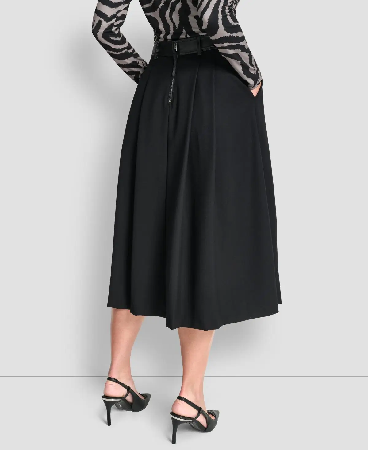 DKNYDU19025_17_UJ5SG957_BLK_B