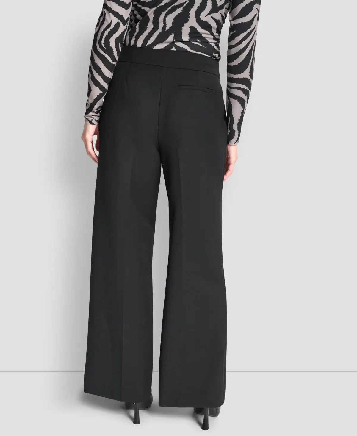 DKNYDU19025_18_UJ5PG360_BLK_B