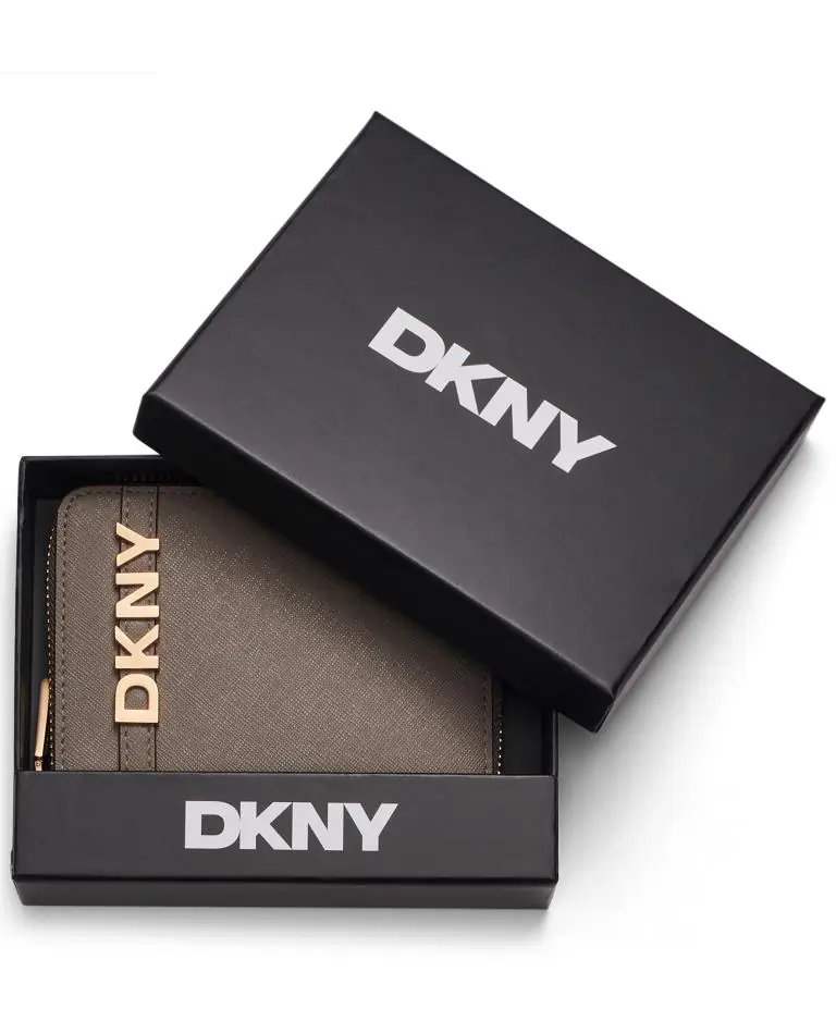 DKNYDH17425_18_R521KM25_MNK_BOX