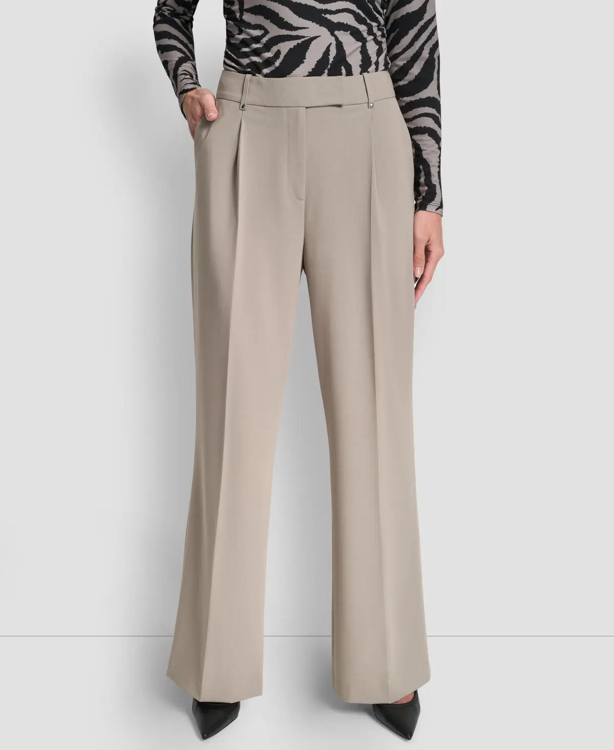 DKNYDU19025_14_UJ5P7369_TAN_F