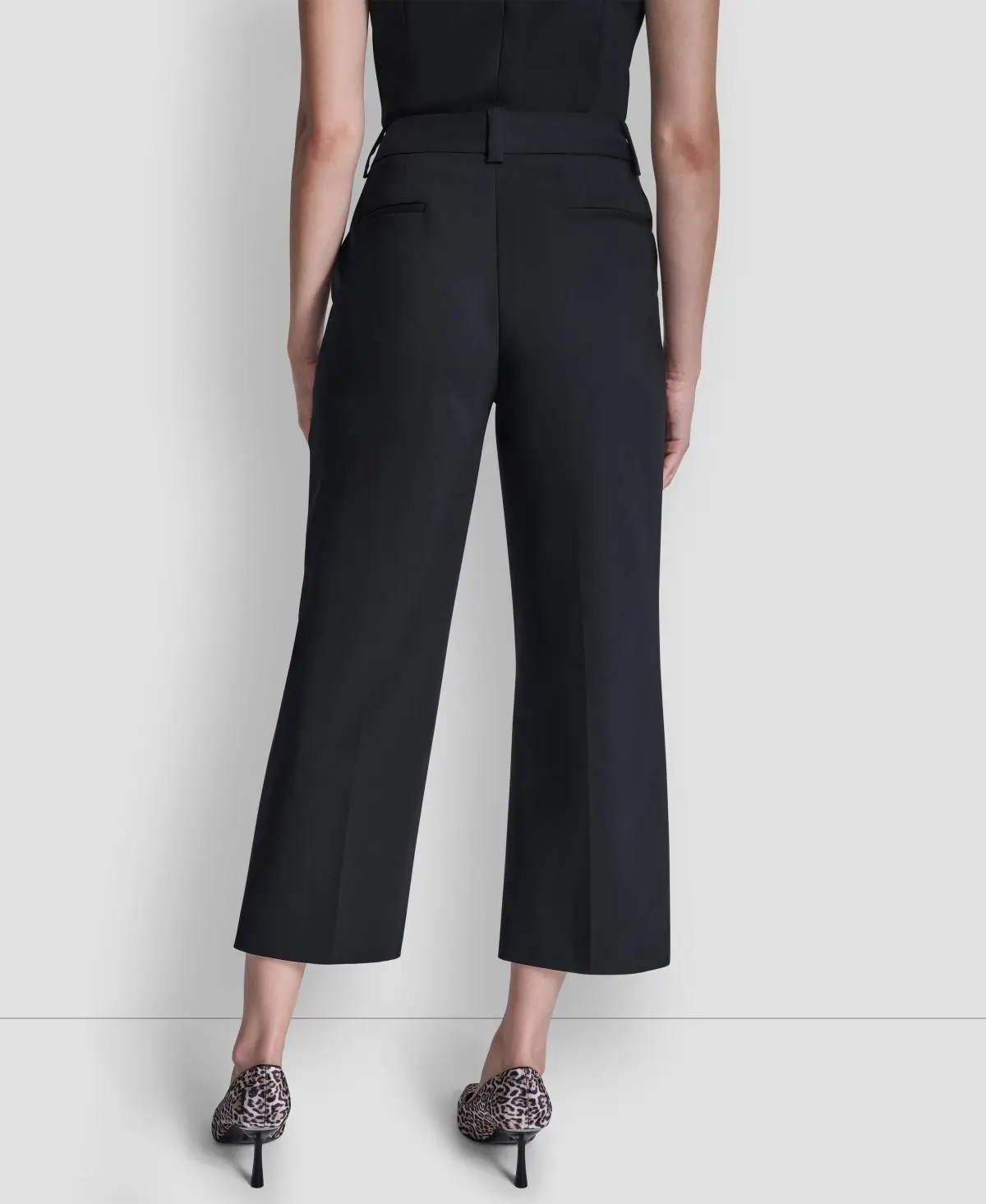 DKNYDU20925_12_UK5P0395_NVY_B