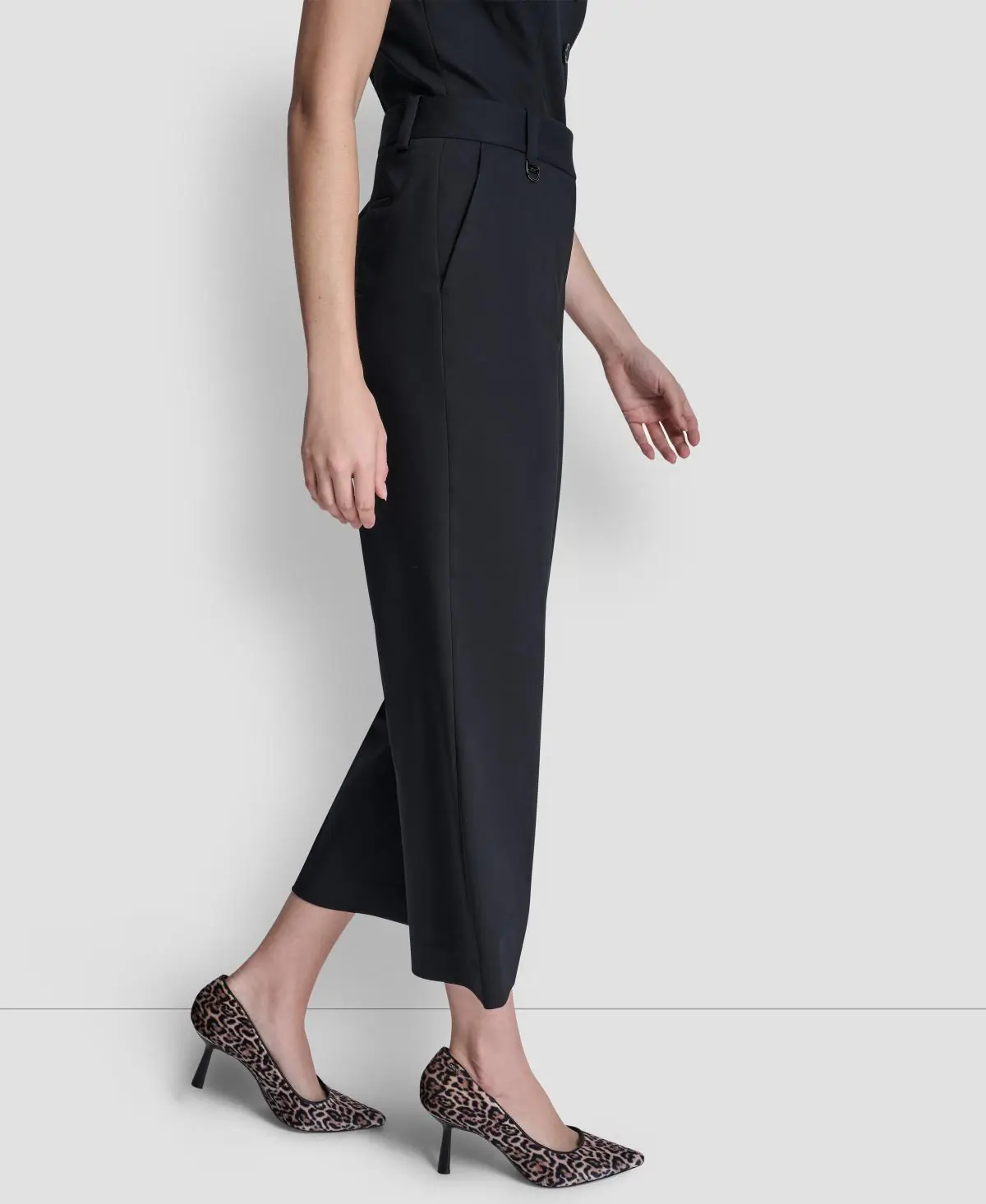 DKNYDU20925_12_UK5P0395_NVY_S