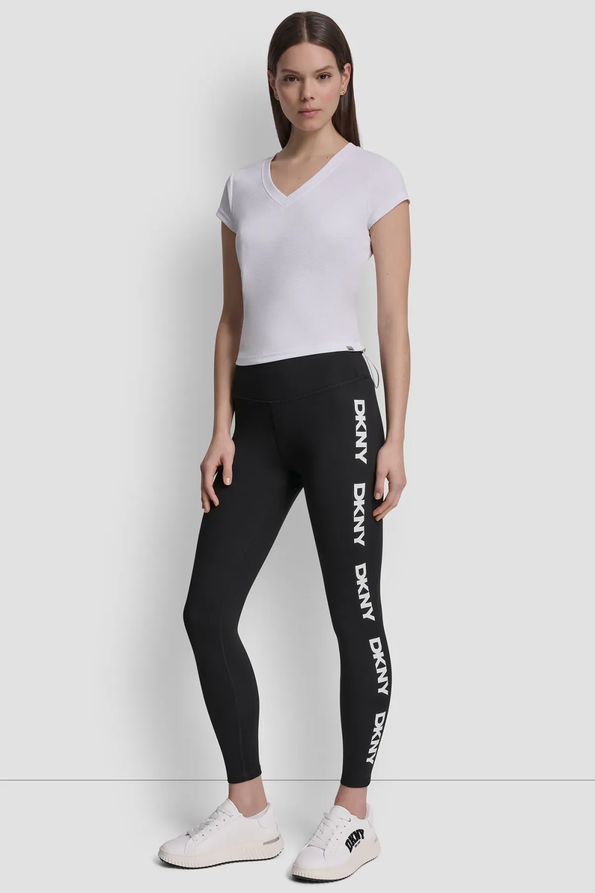DKNYDP24125_7_DP6P3813_BLW_ALT1