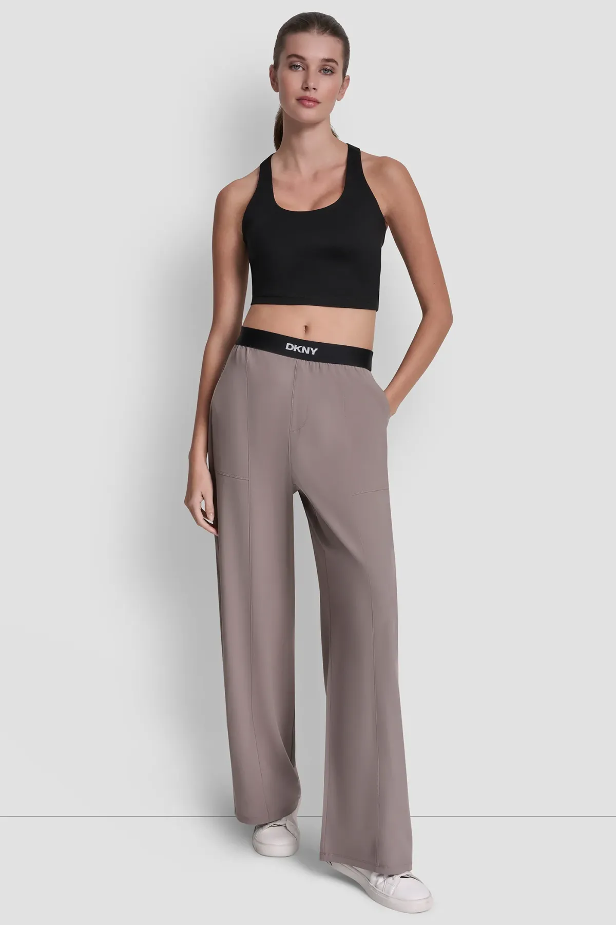 DKNYDP22325_8_DP6P3645_MUR_ALT1