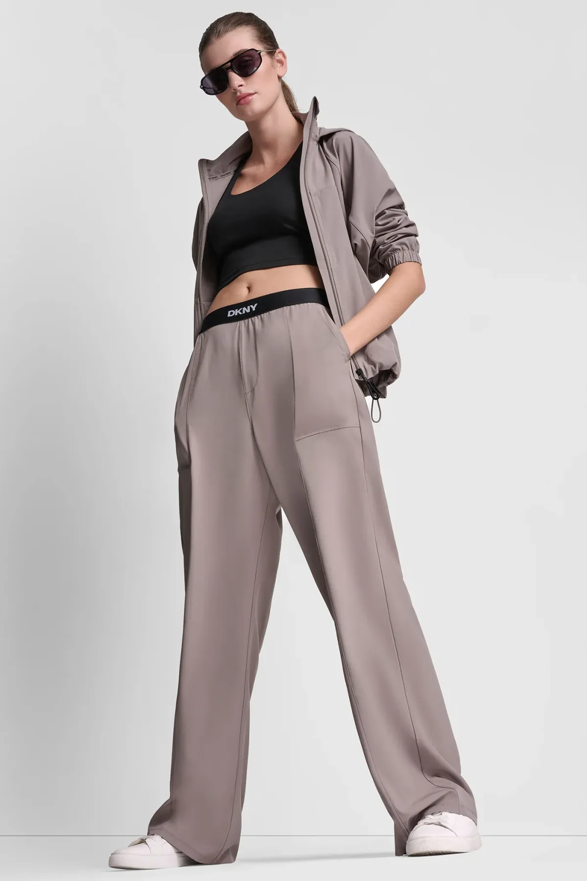 DKNYDP22325_8A_DP6P3645_MUR_RETAIL