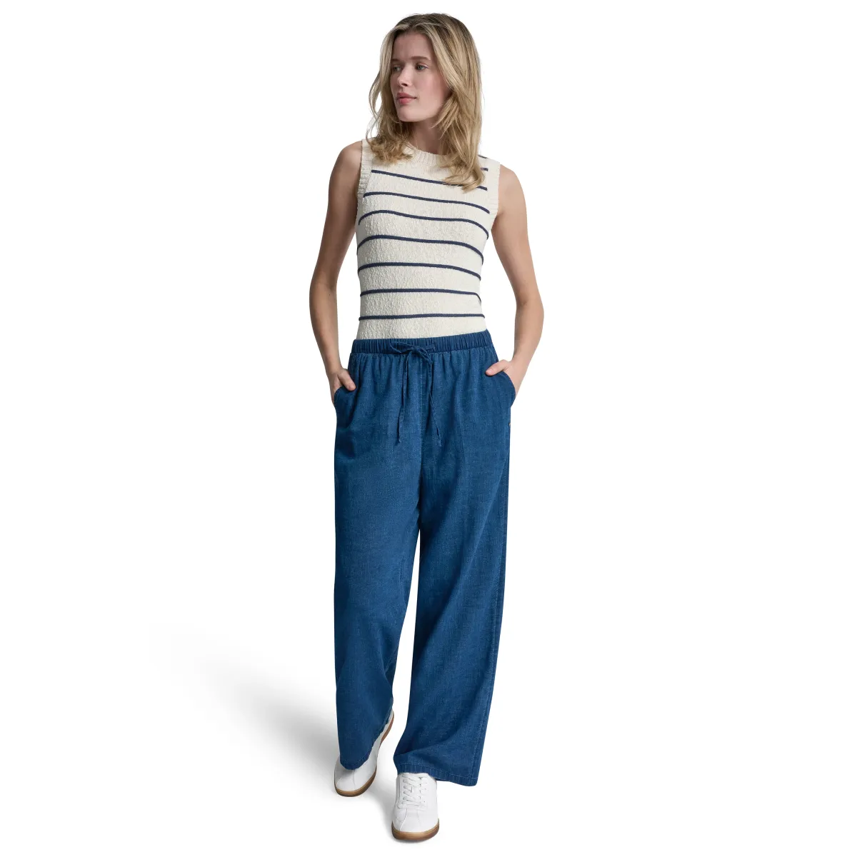 DKNYDJ25125_18_DJ6P3136_IND_ALT1