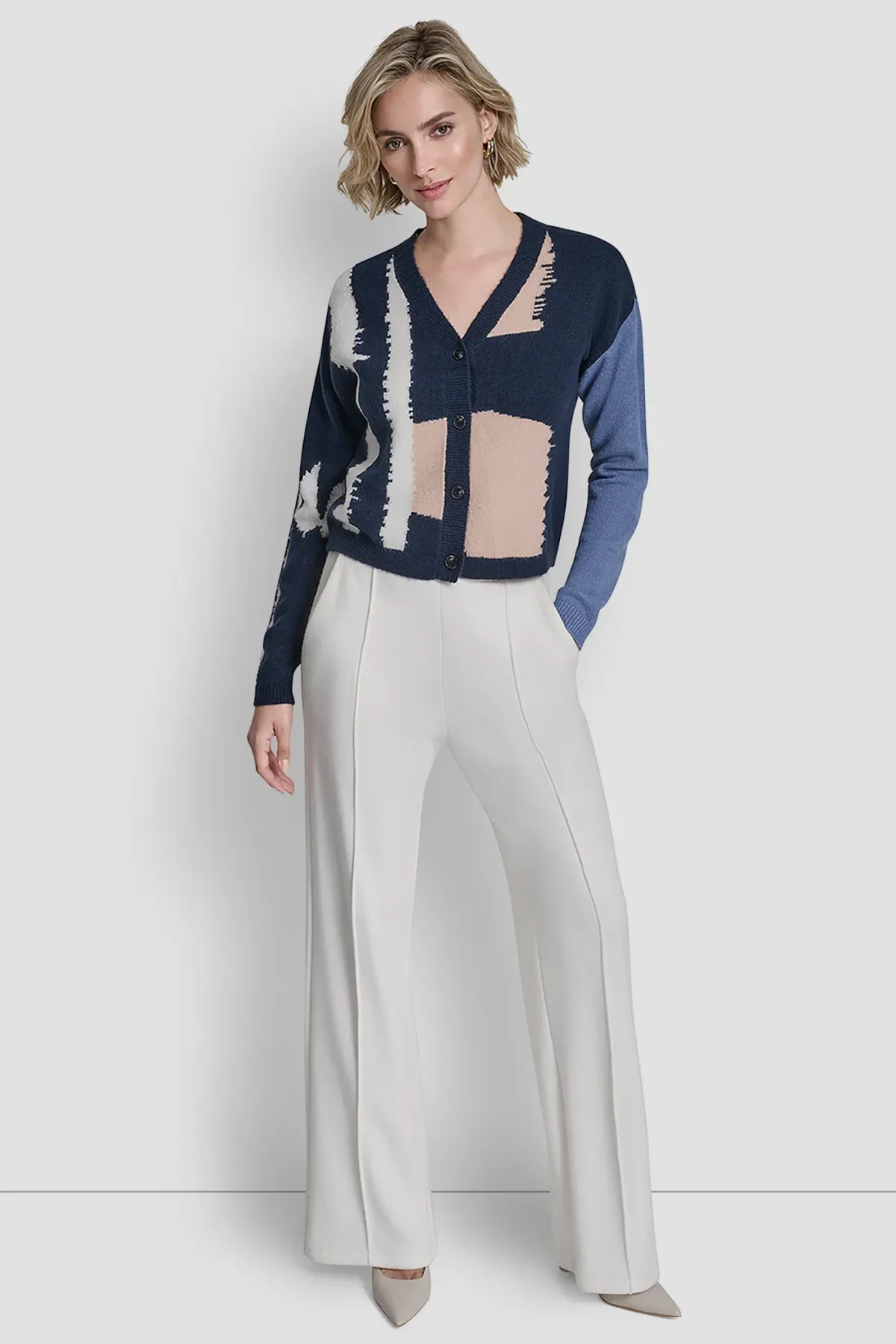 DKNYDW20425_41_P5KXAB24_QM7_ALT1