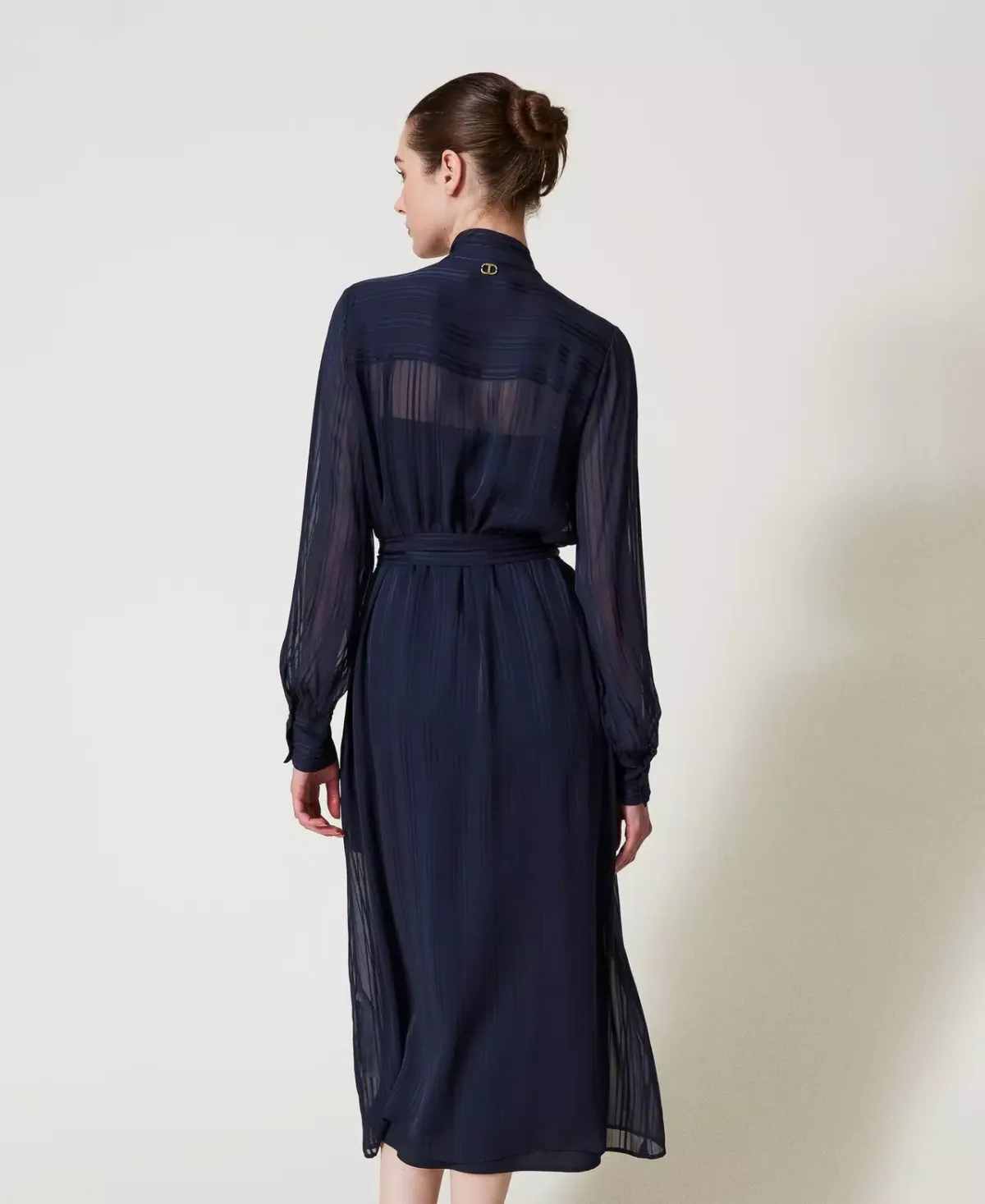251TP2260_00238_03