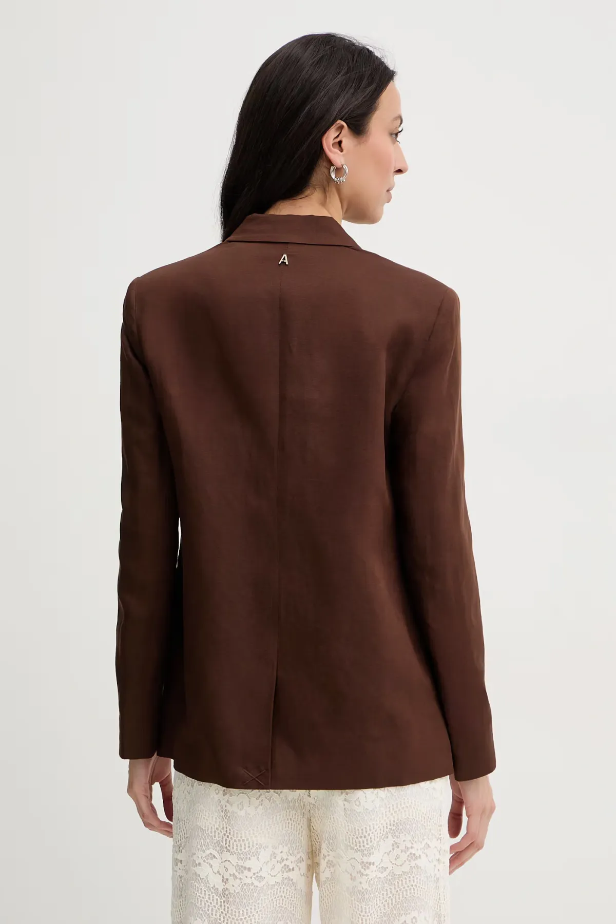 261AP2323 Chocolate 3