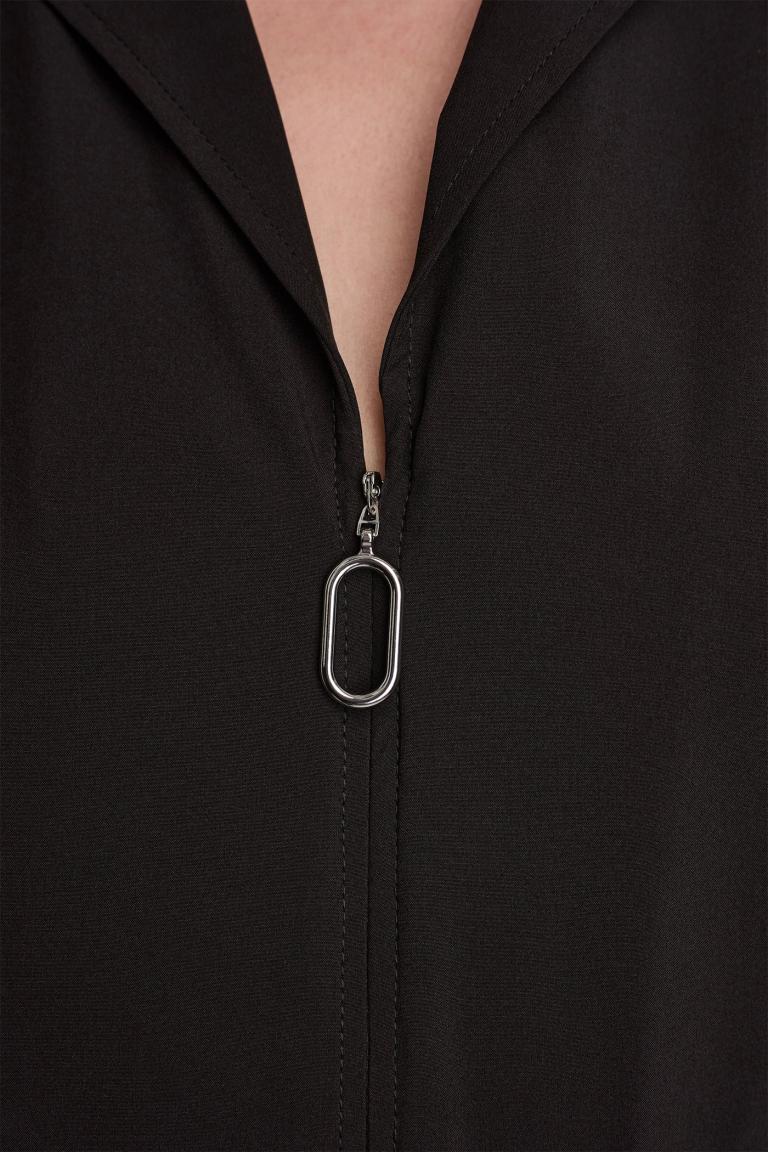 DKNYDD04626_31_DD611T37_BLK_ALT3