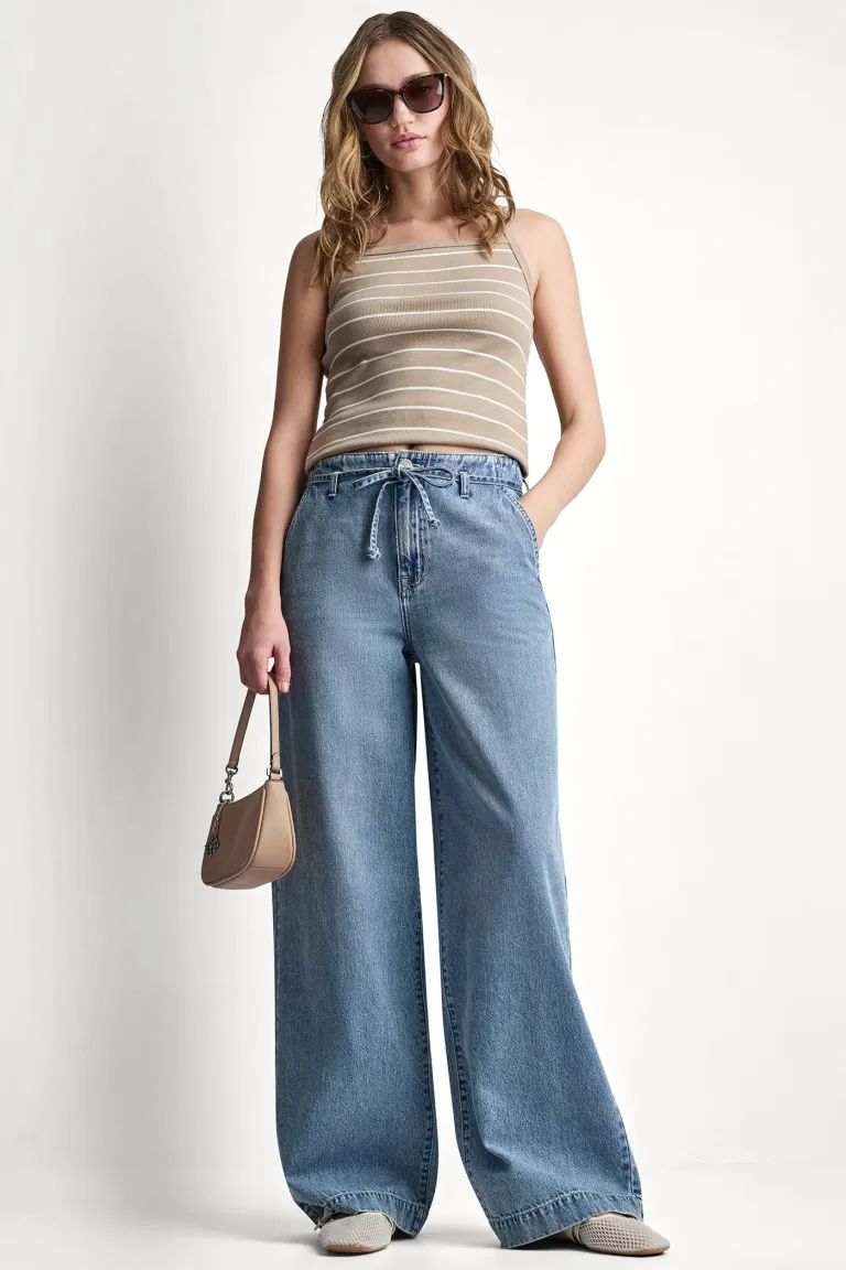 DKNYDJ03826_24a_DJ6M4250_QLQ_RETAIL_67c4d74c-5ddf-4b1f-b456-7e18c3ad8a3c