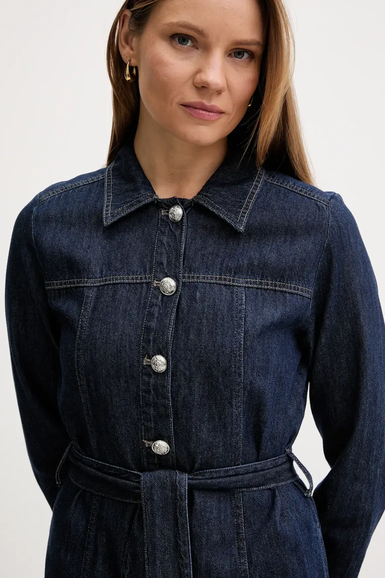 DKNY 4