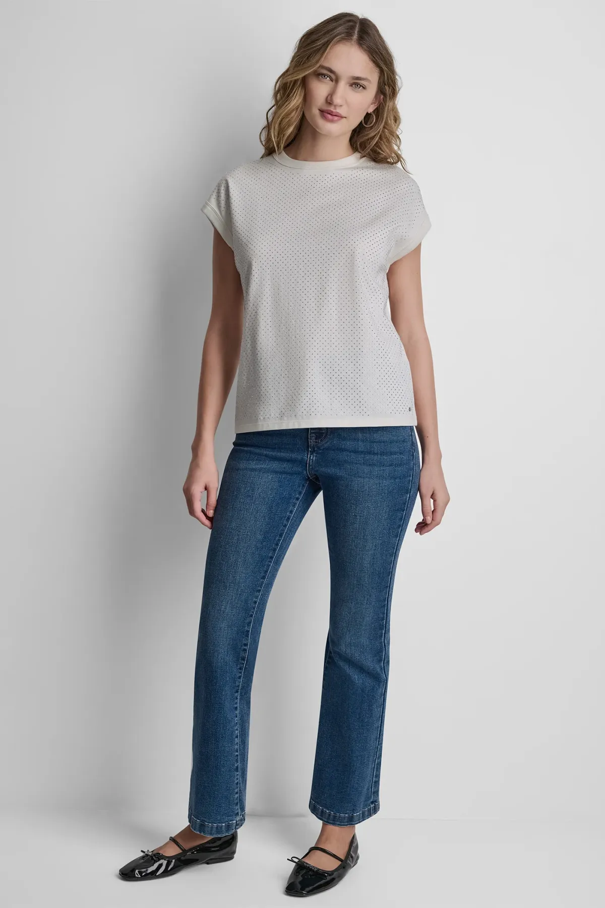 DKNYDJ03826_25_DJ6T1772_OJM_ALT1