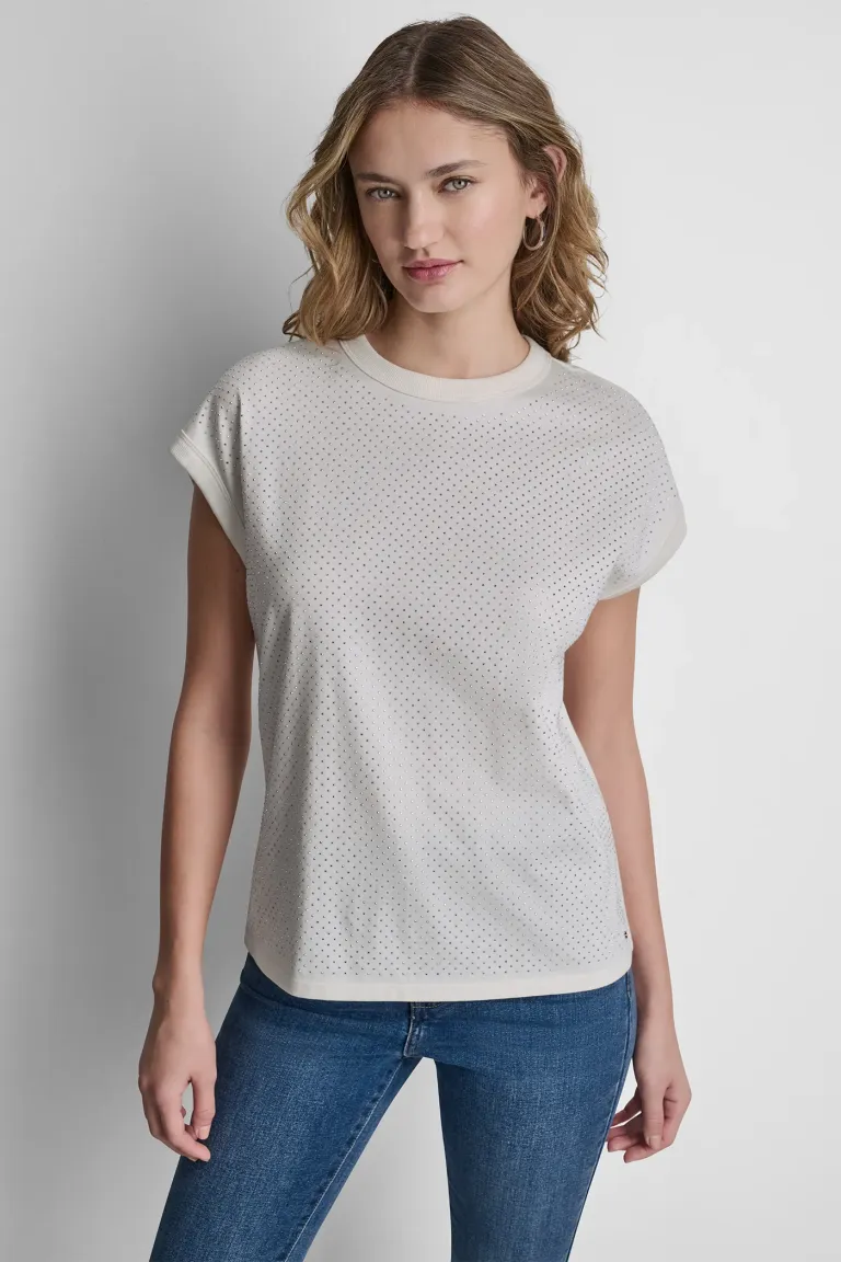DKNYDJ03826_25_DJ6T1772_OJM_F