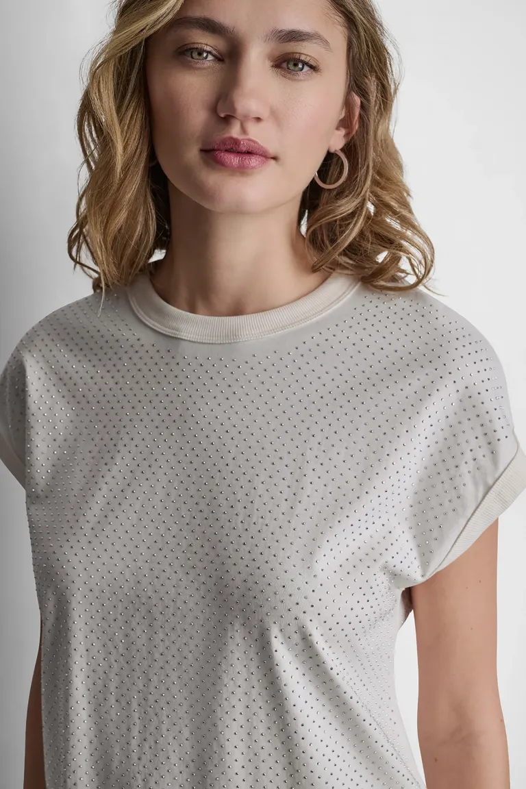 DKNYDJ03826_25_DJ6T1772_OJM_ALT2