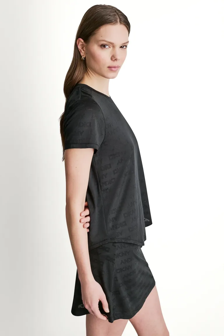 DKNYDP02526_15_DP6T1698_BLK_S_79a7f609-305d-46d5-b010-0b40da67e904