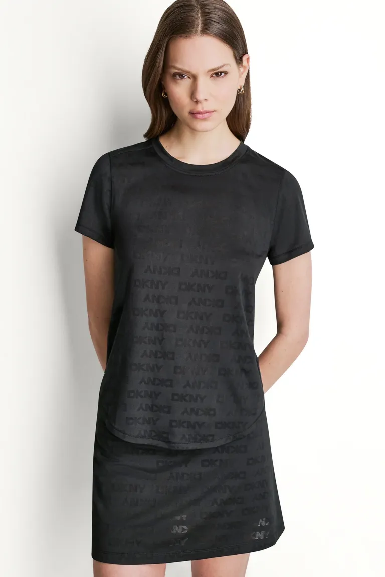 DKNYDP02526_15_DP6T1698_BLK_F_629f42fb-08ef-4b4a-844f-898c0eecfb11