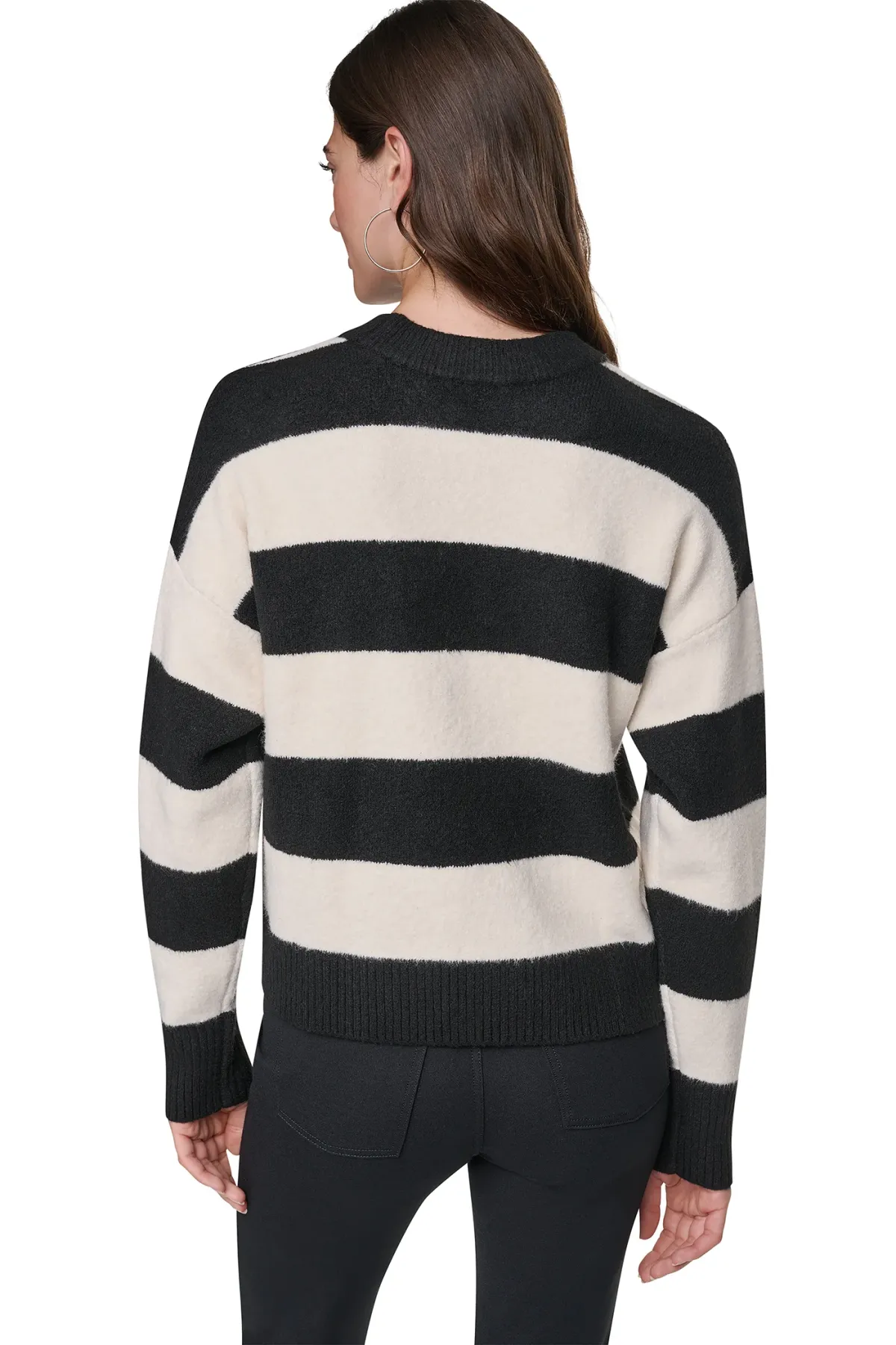 DKNYDW15326_39_P6MSAF63_BLI_B