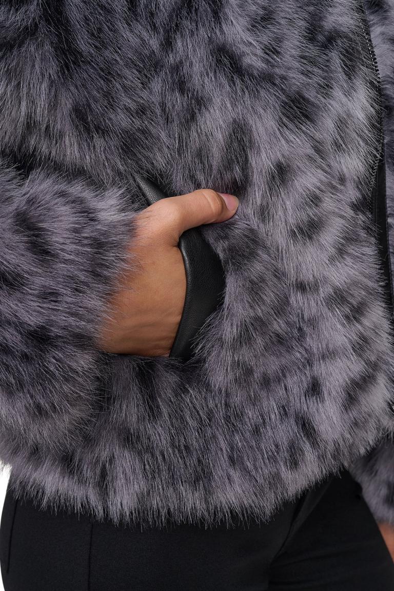 DKNYDW15326_43_P6MJ6E92_GRB_ALT6