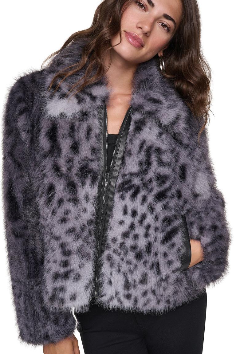 DKNYDW15326_43_P6MJ6E92_GRB_ALT4