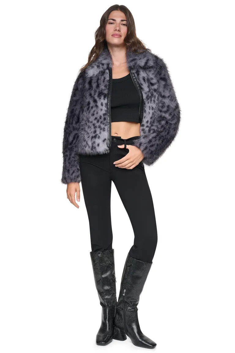 DKNYDW15326_43_P6MJ6E92_GRB_ALT1